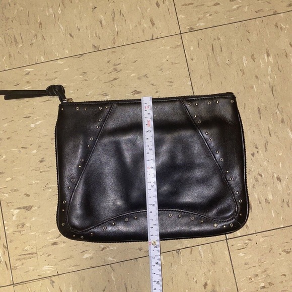 KORET New York TUDOR ZIP POUCH Clutch Purse Bag Black‎ Pre Owned - Picture 3 of 15